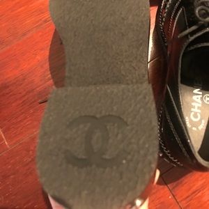 Black CHANEL 2020 Oxfords 39, couture shoes